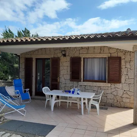 Viletta Bifamiliare Villaggio Baia Vignola Holiday home