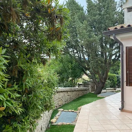 Viletta Bifamiliare Villaggio Baia Vignola Holiday home Aglientu
