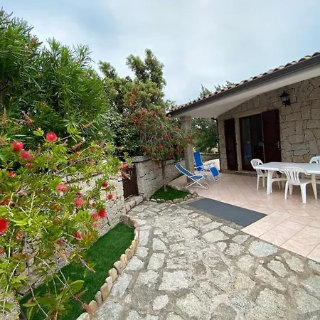 Viletta Bifamiliare Villaggio Baia Vignola *